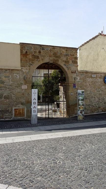 Abas Ristorante Pizzeria Affittacamere Ales Kültér fotó