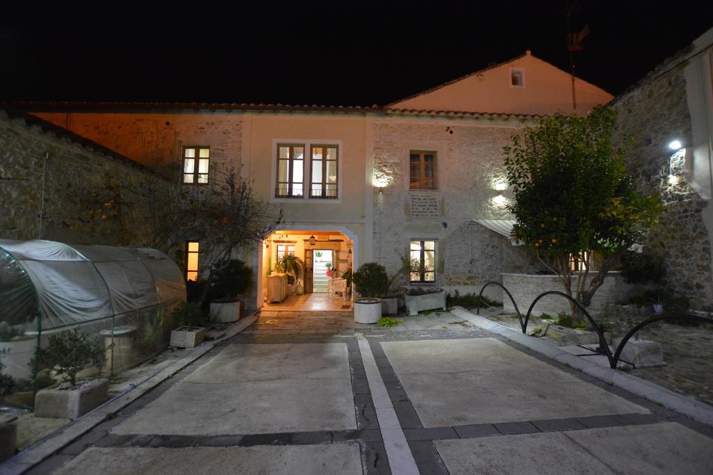 Abas Ristorante Pizzeria Affittacamere Ales Kültér fotó