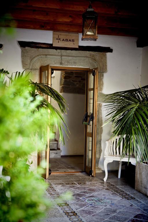 Abas Ristorante Pizzeria Affittacamere Ales Kültér fotó